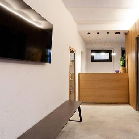 Velo Vern 1 Beautiful New Apartment 2 Bed Ensuite Girona Luaran gambar