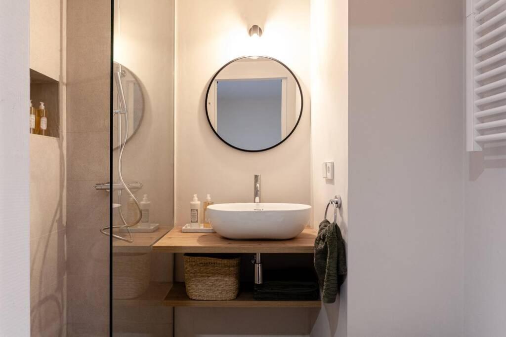 Velo Vern 1 Beautiful New Apartment 2 Bed Ensuite Girona Luaran gambar