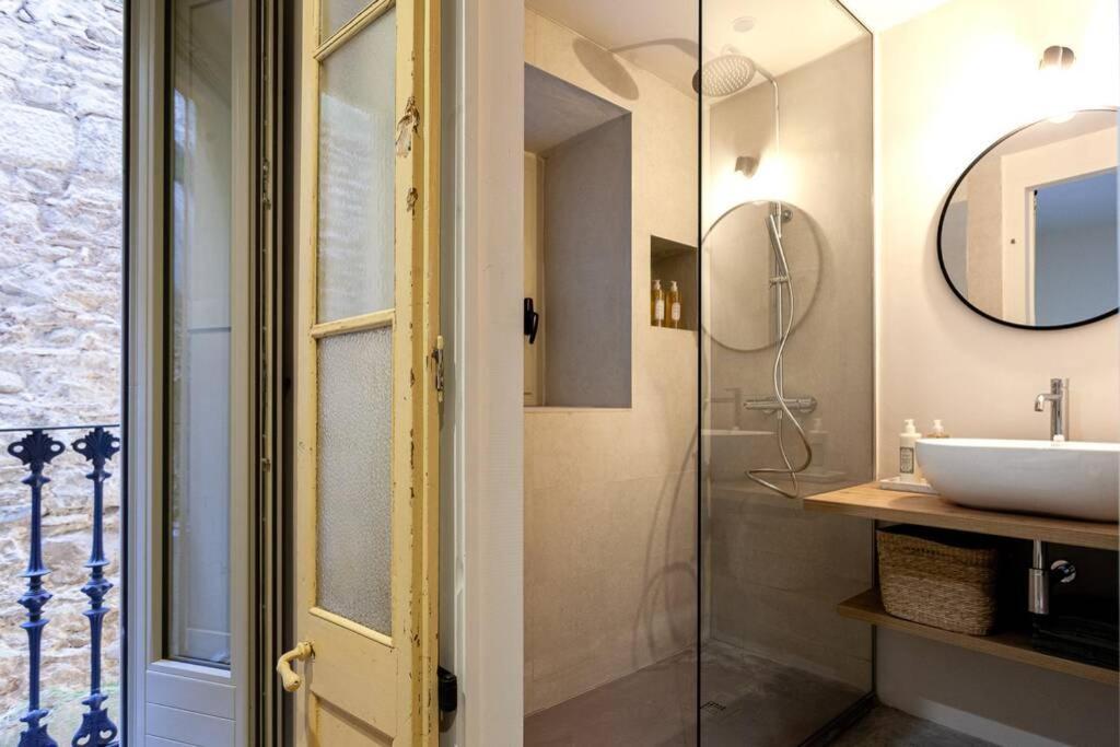 Velo Vern 1 Beautiful New Apartment 2 Bed Ensuite Girona Luaran gambar